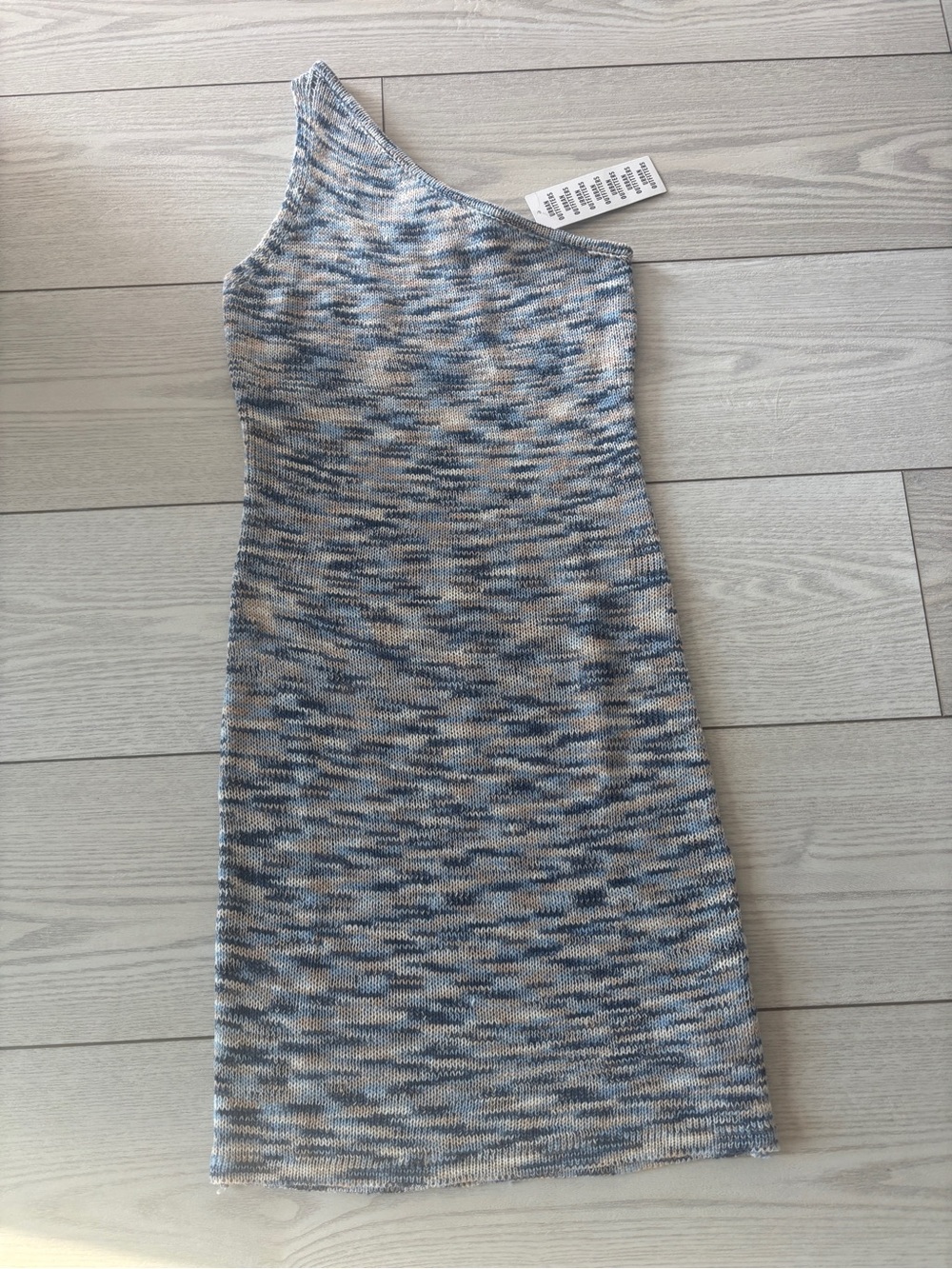 One-Shoulder Knit Bodycon Dress in Blue and Cream